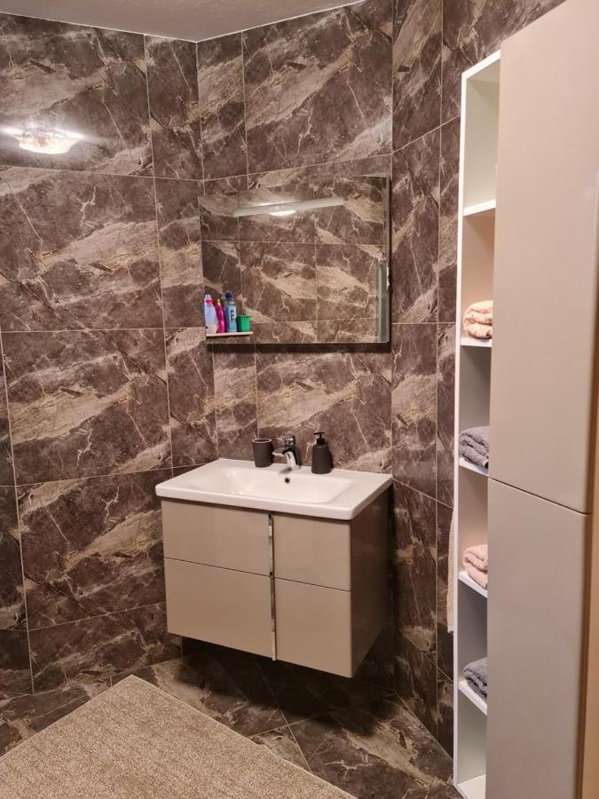 Apartman Corluka Grude Apartment Екстериор снимка